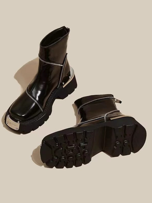 Functional Zipper Shiny Leather Boots