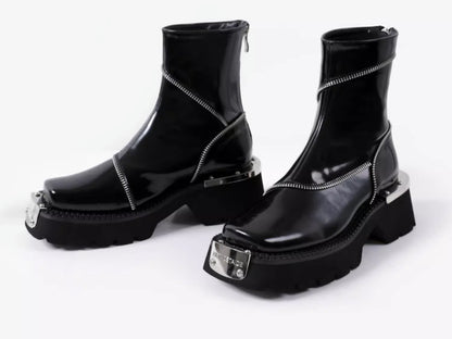 Functional Zipper Shiny Leather Boots