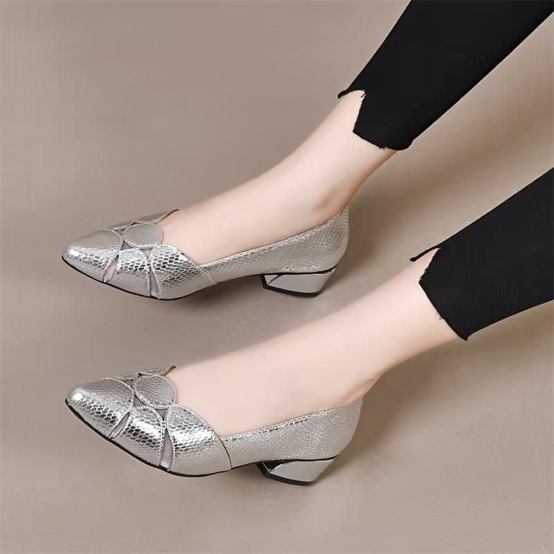 Retro breathable casual leather shoes