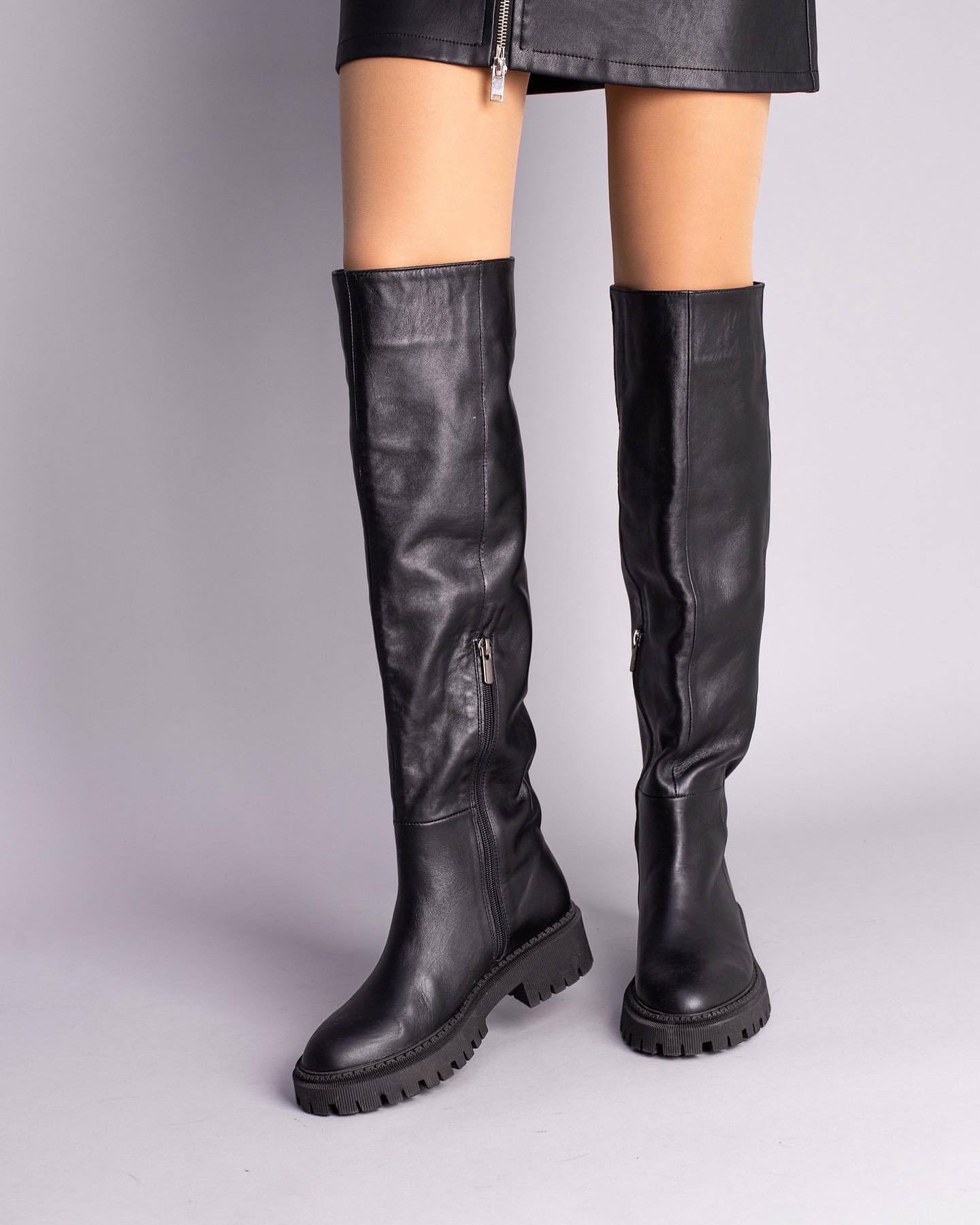 Black Comfort Side Zipper Long Flat Boots