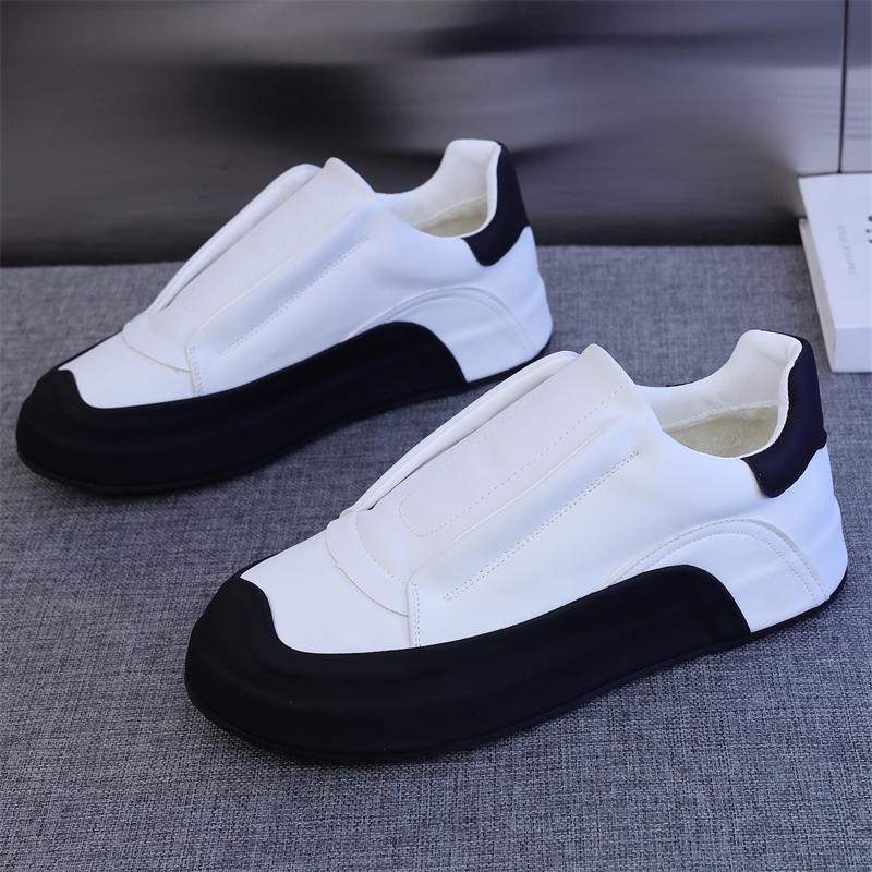 Stylish leather non-slip anti-odor men's slip-on flat shoes