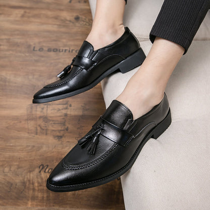 Temperament Retro Sculpted Tassel Loafers