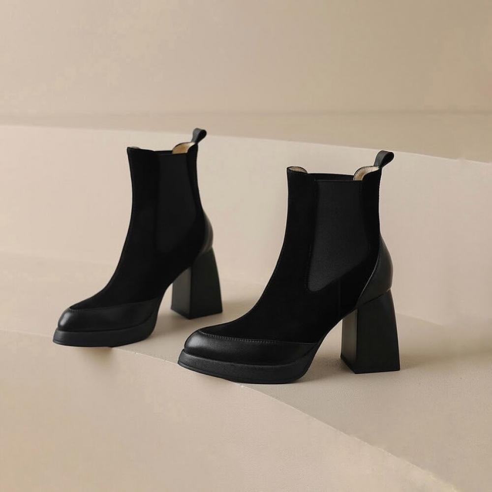 Trendy Frosted Leather Heeled Chelsea Boots