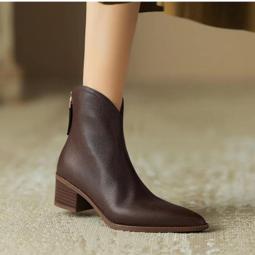 Niche Back Zipper Pointed Toe Chelsea Chunky Heel Fashion Boots<Three colors>