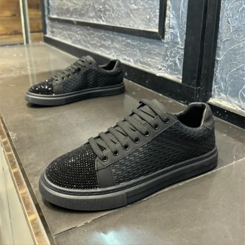 Trendy diamond men's casual sneakers