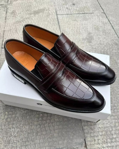 Simple Crackle Loafers