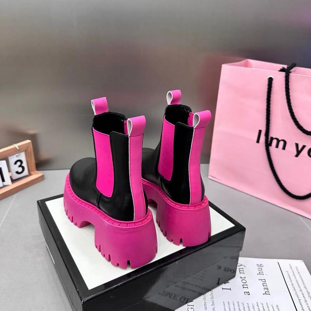 Trendy Thick Sole Clash Color Chelsea Boots