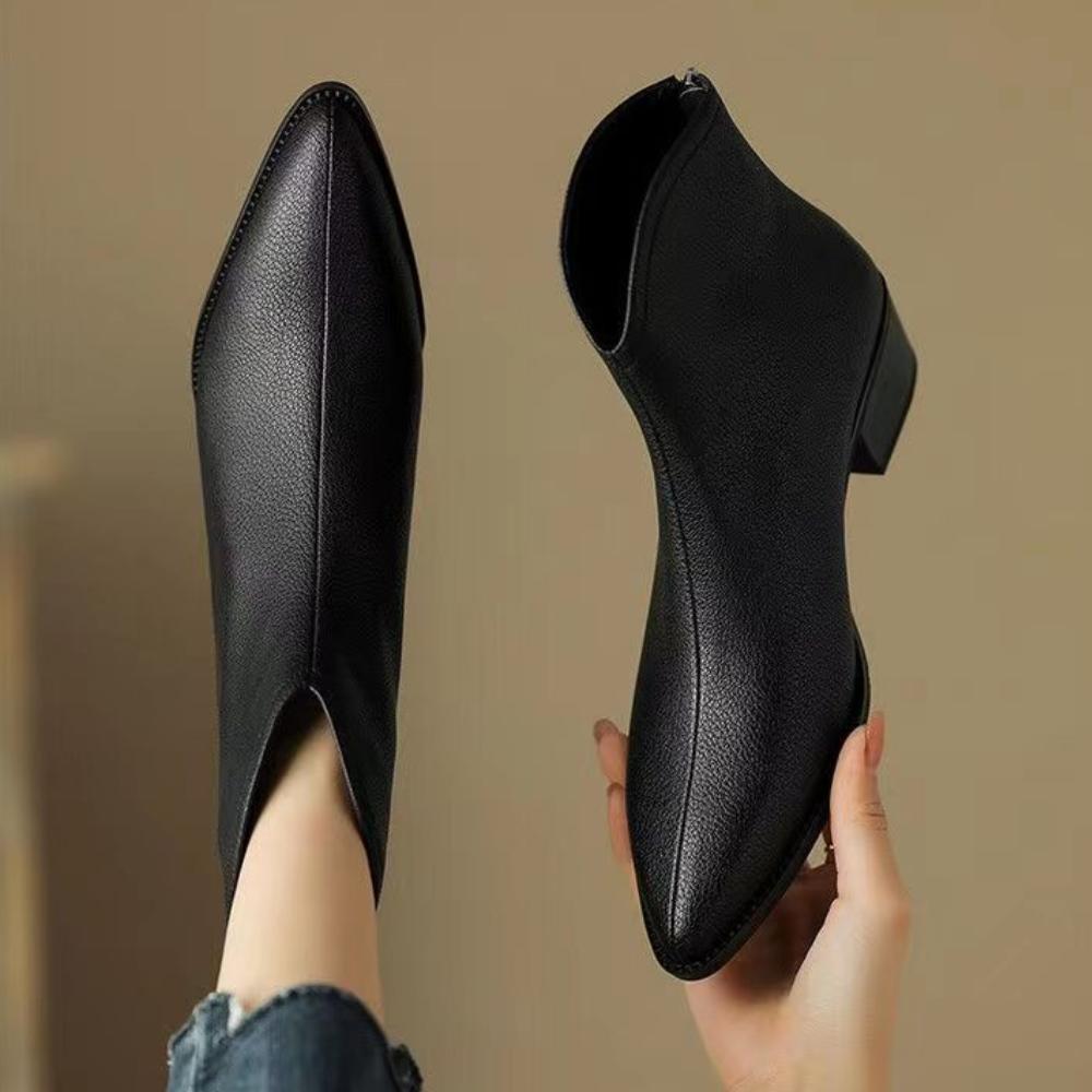 Niche Back Zipper Pointed Toe Chelsea Chunky Heel Fashion Boots<Three colors>