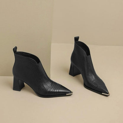 Light Luxury Niche Pointed Toe Chunky Heel Iron Toe Boots <Two Colors>