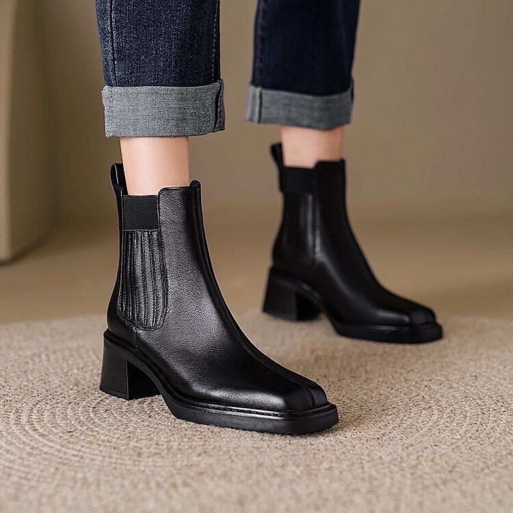 Niche Light Luxury Retro Square Toe Women's Boots