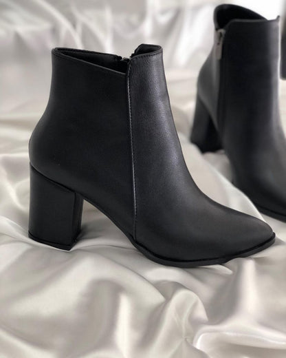 Chunky heeled micro heeled comfortable mid-calf boots