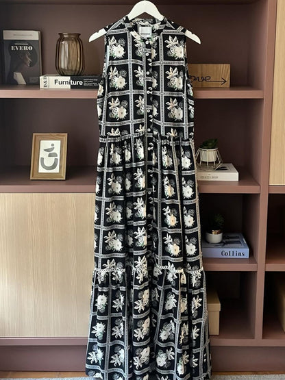 Temperament black and white checkered sleeveless maxi dress